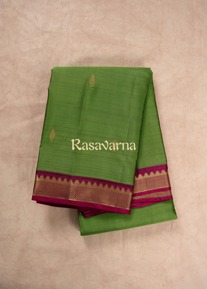 Parrot Green Pure Silk Kanchipuram Pattu Saree with Magenta Border