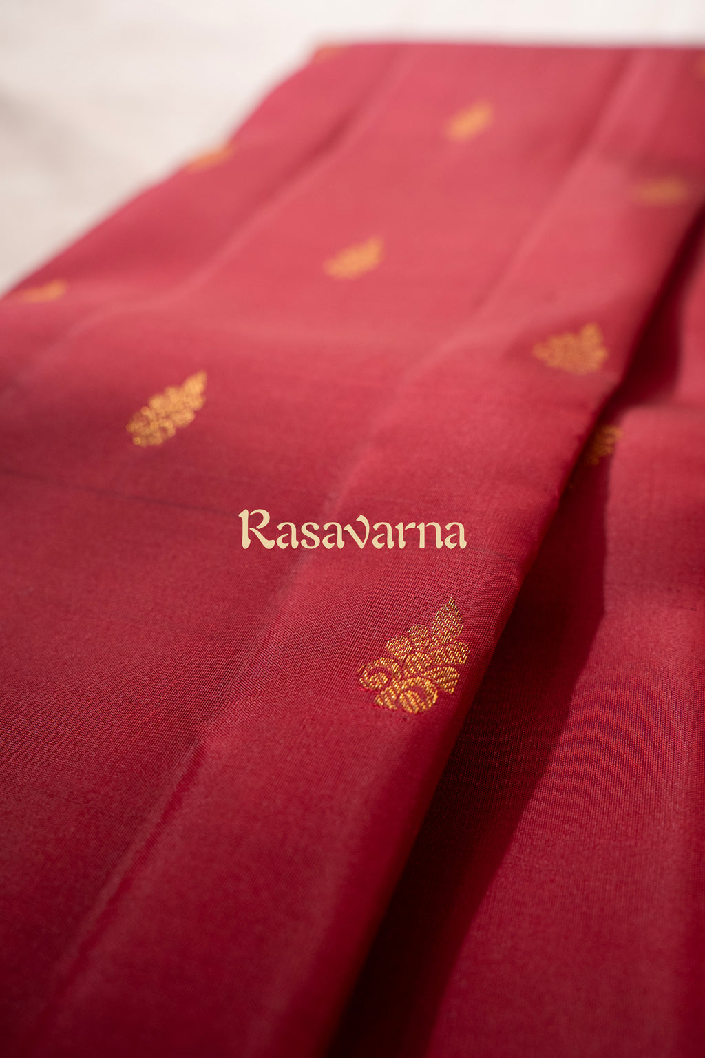 Red Pure Silk Kanchipuram Pattu Saree with Gold Border