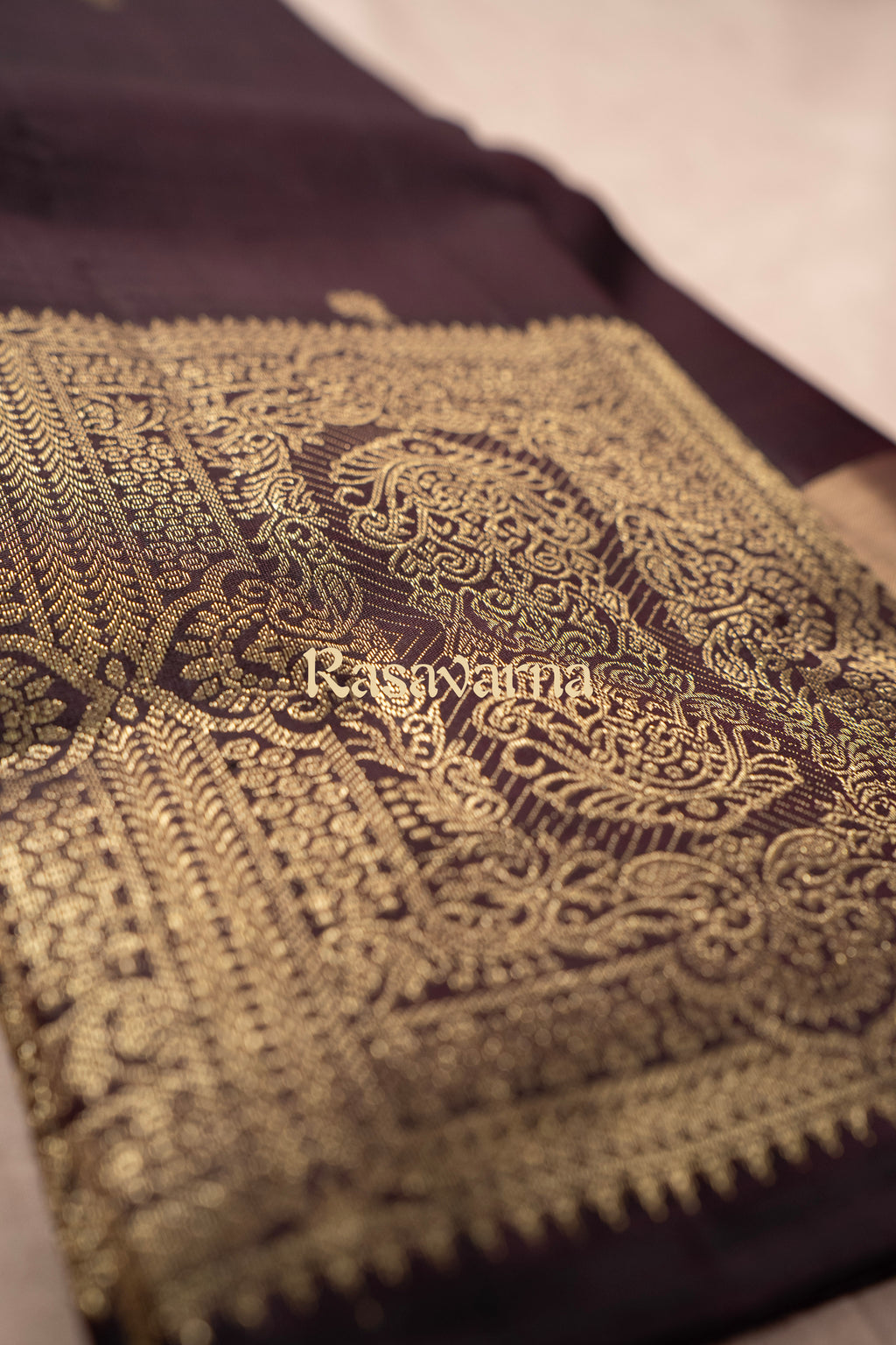 Chocolate Pure Silk Kanchipuram Pattu Saree with Chocolate Border