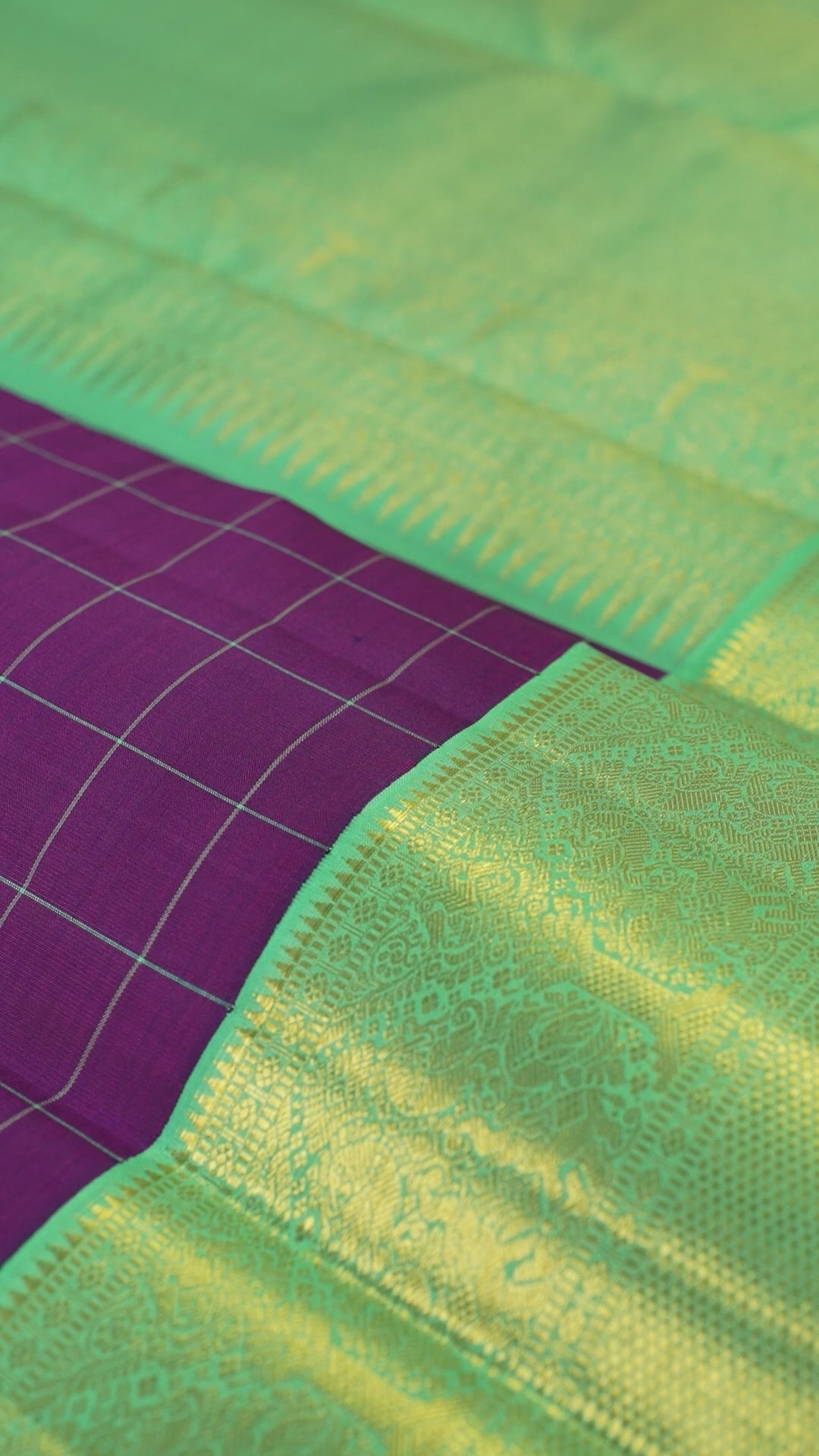 Magenta Pure Silk Kanchipuram Pattu Saree with Teal Border
