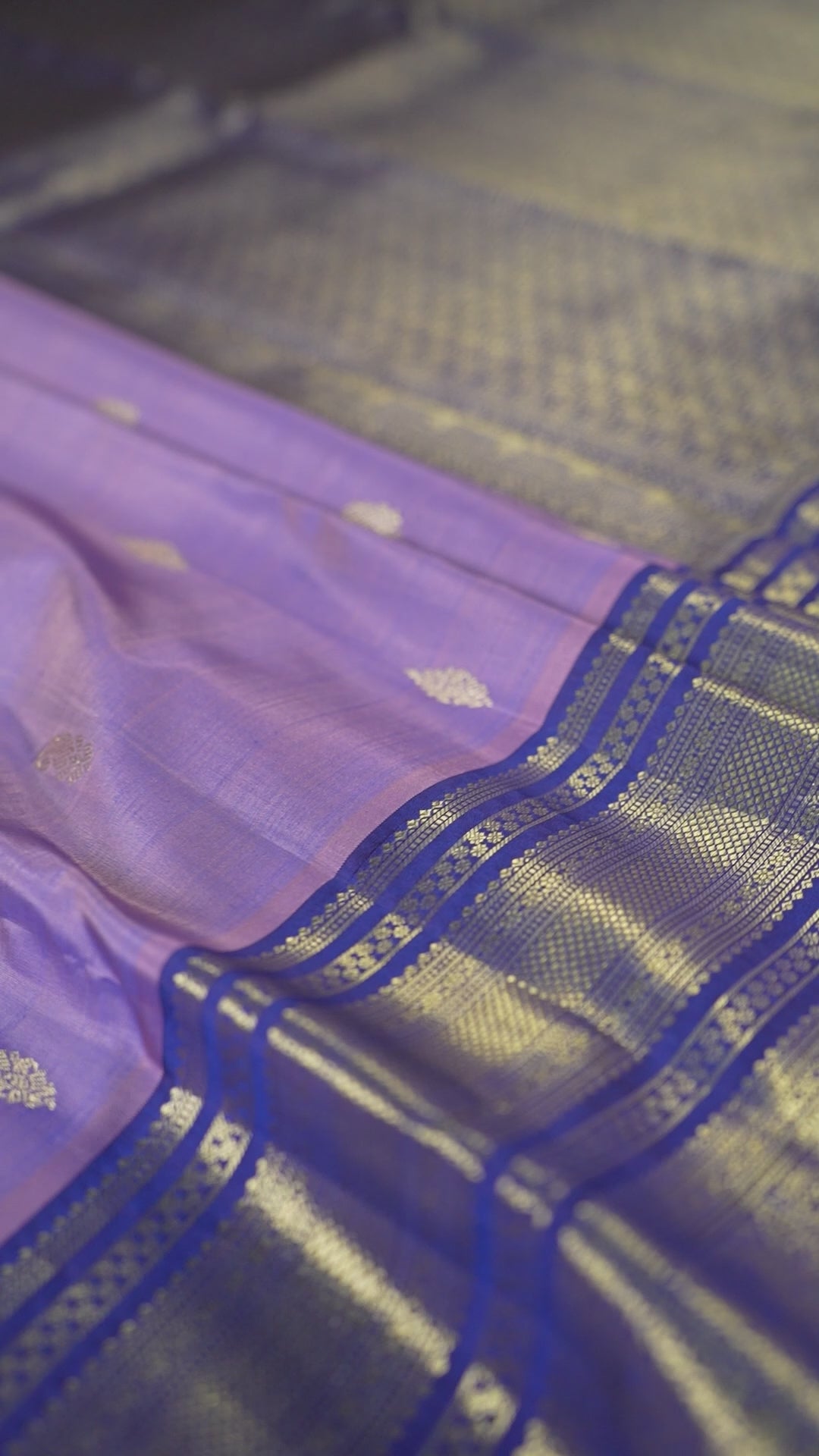 Amethyst Pure Silk Kanchipuram Pattu Saree with Royal Blue Border