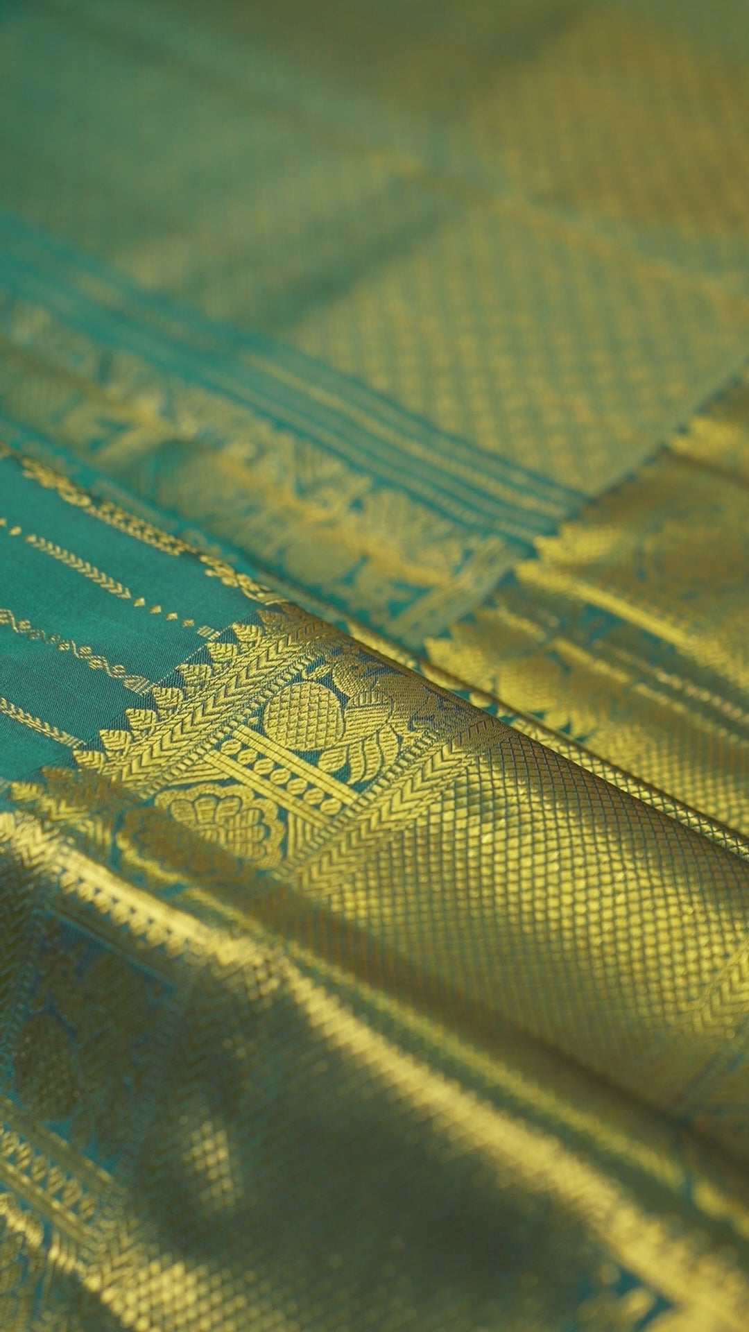 Turquise Pure Silk Kanchipuram Pattu Saree with Turquise Border