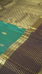 Rama Green Pure Silk Kanchipuram Pattu Saree with Chocolate Border