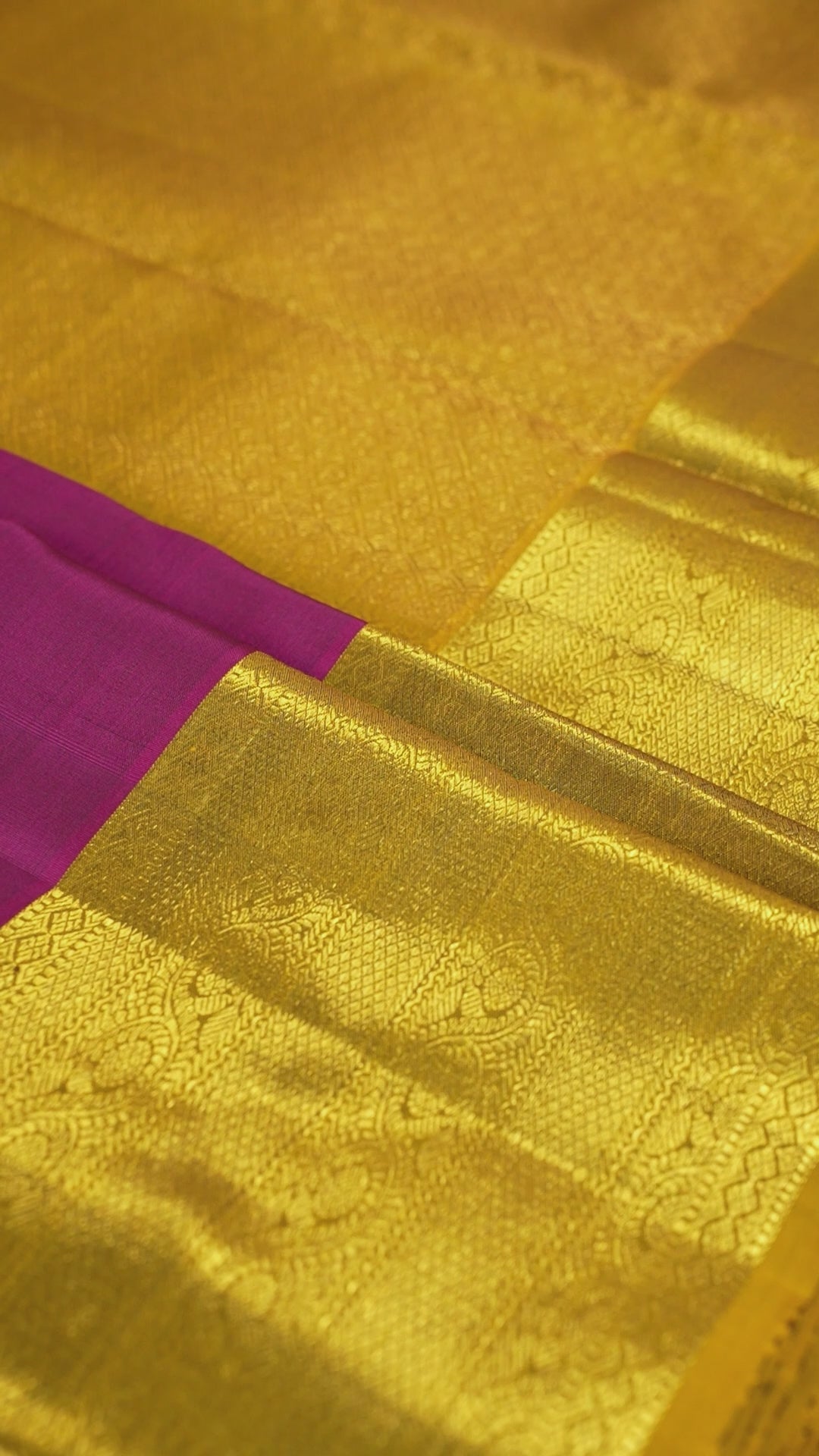 Magenta Pure Silk Kanchipuram Pattu Saree with Gold Border