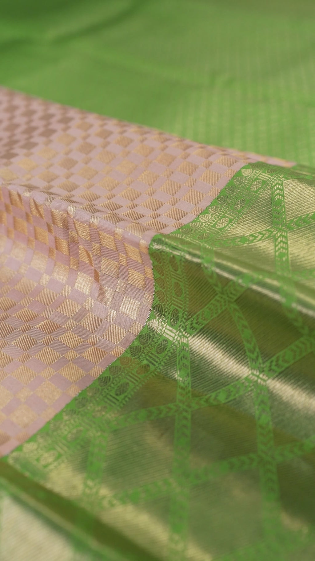Cream Pure Silk Kanchipuram Pattu Saree with Green Border
